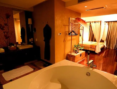 合肥养生会所的黄昏恋:当爱情遇上八十岁